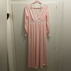 Vintage Olga Wonder Wear Sexy Nylon Robe